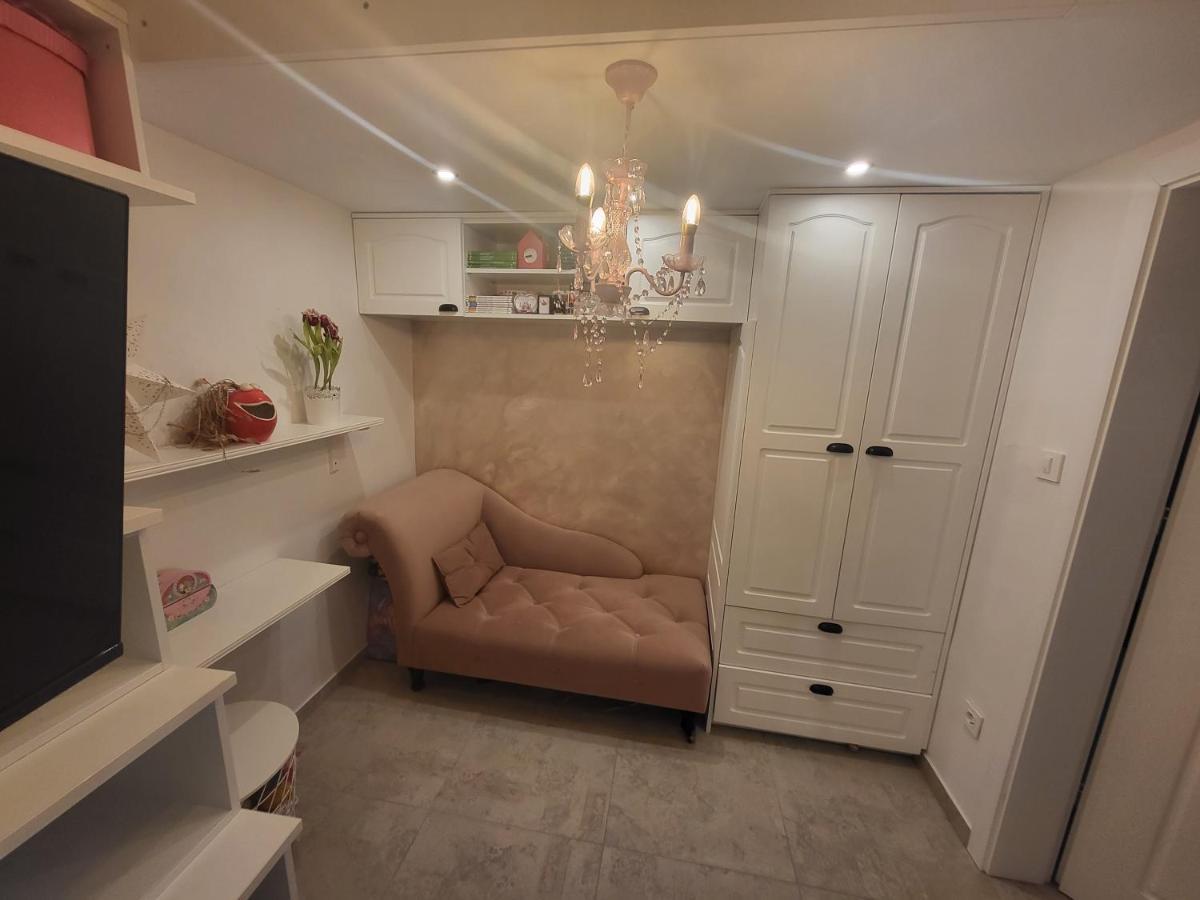 Vintage Apartment In The City Centre Old Town Laibach Exterior foto